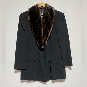 Laurèl Women’s Wool Blazer with Faux Fur Collar.